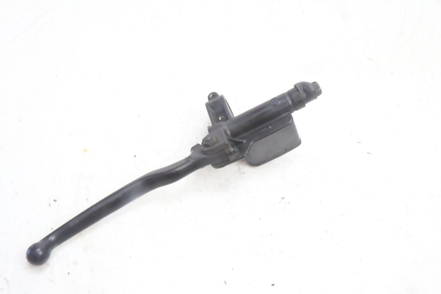 photo de BREMSPUMPE HINTEN YAMAHA YP MAJESTY 125 (2007 - 2010) - Zoom auf Gebrauchszustand