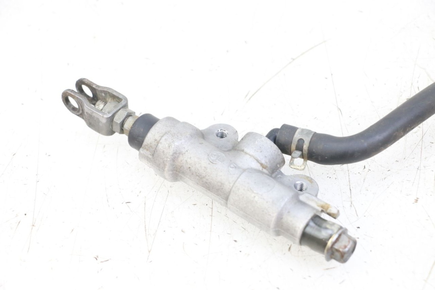 photo de HAUPTBREMSZYLINDER HINTEN YAMAHA YZ 85 (2002 - 2018) - Technische Nahaufnahme