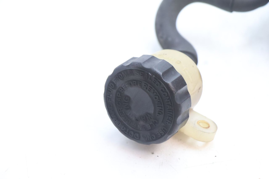 photo de BREMSPUMPE HINTEN YAMAHA YZF R GENESIS 750 (1993 - 1998) - Details der Befestigungspunkte
