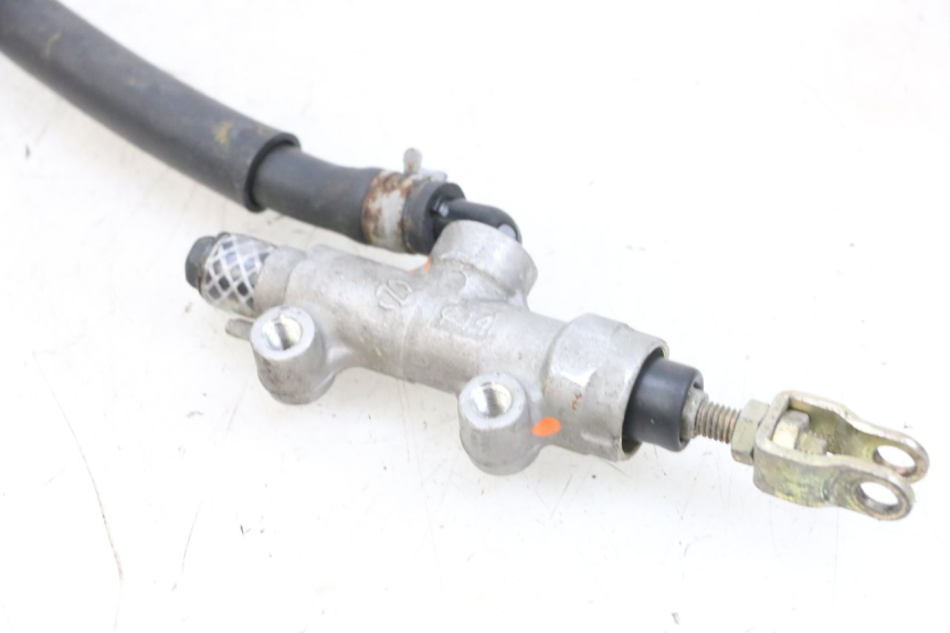 photo de BREMSPUMPE HINTEN KAWASAKI ZR 7 750 (1999 - 2004) - Zoom auf Gebrauchszustand