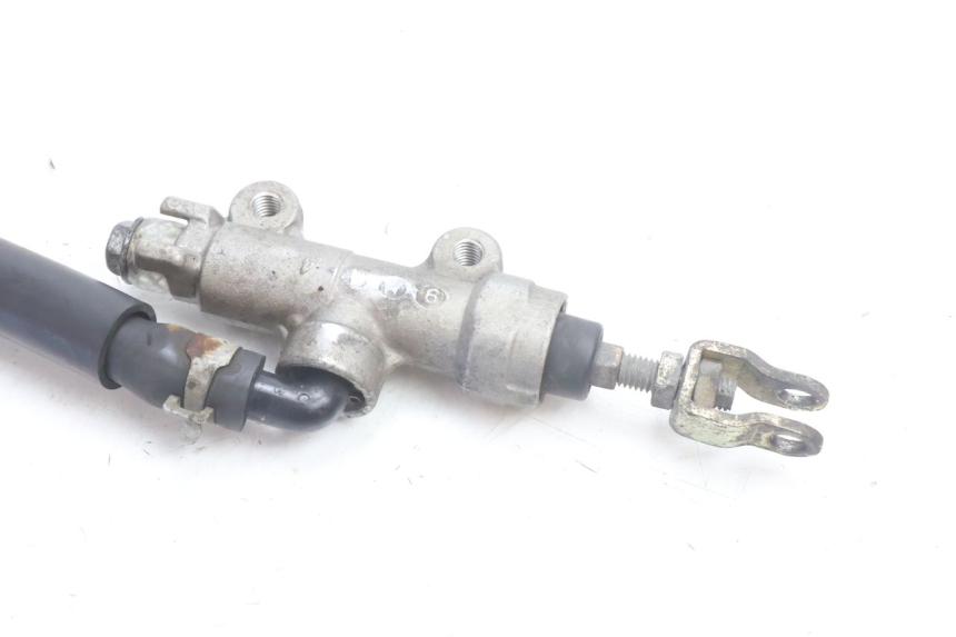 photo de BREMSPUMPE HINTEN KAWASAKI ZZR 600 (1995 - 2004) - Detailansicht des Bauteils