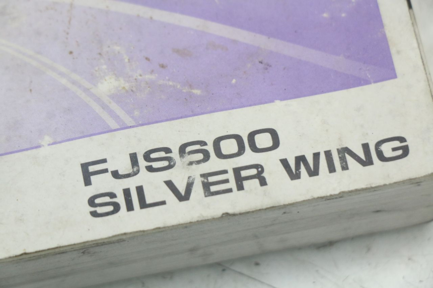 photo de BENUTZERHANDBUCH HONDA FJS SILVERWING SILVER WING 600 (2001 - 2010) - Technische Nahaufnahme