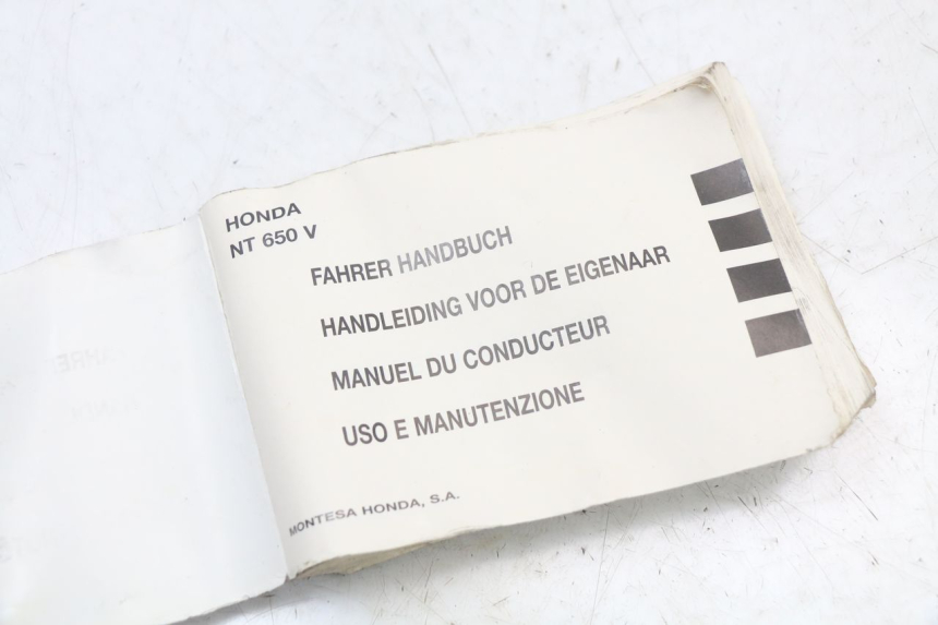 photo de BENUTZERHANDBUCH HONDA NTV DEAUVILLE 650 (1998 - 2001) - Detailansicht des Bauteils