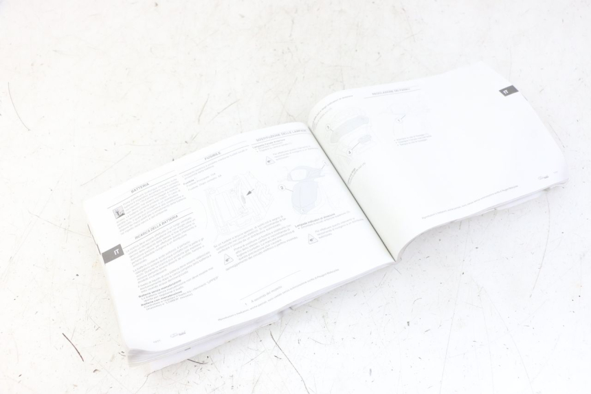 photo de BENUTZERHANDBUCH PEUGEOT TWEET 4T 50 (2014 - 2019) - Technische Nahaufnahme