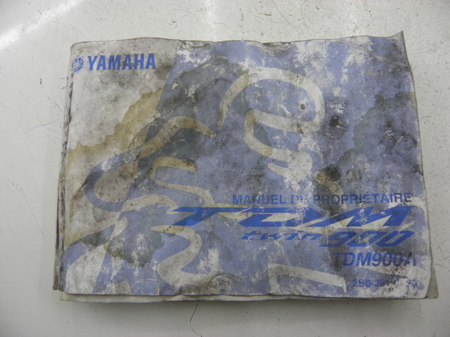 photo de BENUTZERHANDBUCH YAMAHA TDM 900 (2004 - 2006) - Hauptansicht