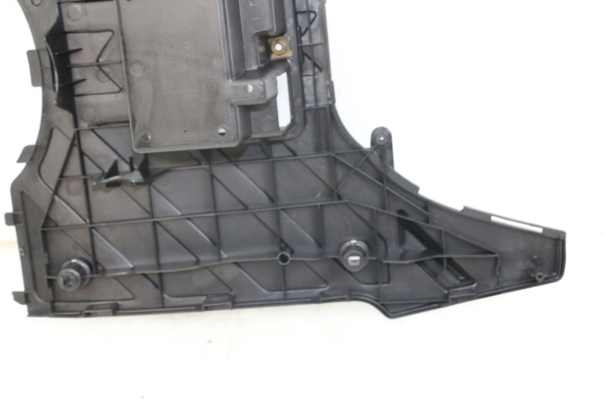 photo de TRITTBRETT VERKLEIDUNG DAELIM A-FOUR 2T 50 (2005 - 2012) - Geprüftes Gebrauchtteil