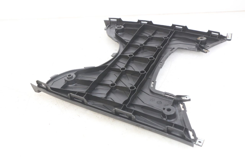 photo de FUßRASTE KYMCO AGILITY 16+ 4T 50 (2018 - 2023) - Zoom auf Gebrauchszustand