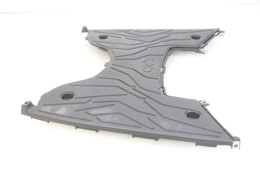 photo de FUßRASTE KYMCO AGILITY 16+ 4T 50 (2018 - 2023) - Details der Befestigungspunkte