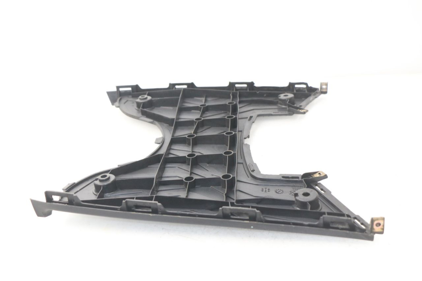 photo de TRITTBRETT VERKLEIDUNG KYMCO AGILITY CITY 2T 50 (2008 - 2016) - Technische Nahaufnahme