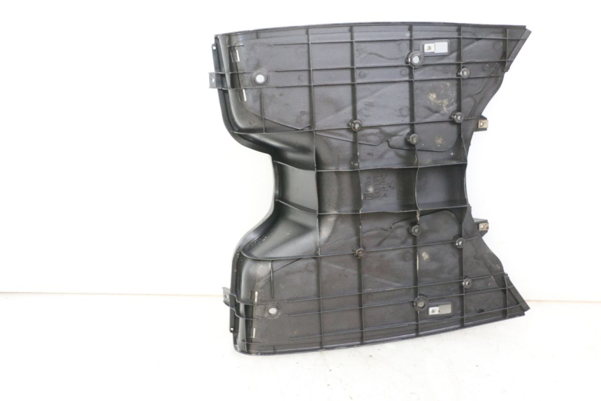 photo de TRITTBRETT VERKLEIDUNG APRILIA SR MOTARD 50 (2012 - 2018) - Zoom auf Gebrauchszustand