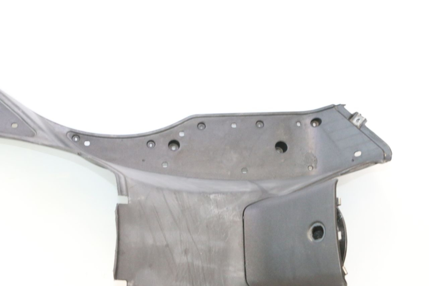 photo de TRITTBRETT VERKLEIDUNG APRILIA ATLANTIC S 125 (2010 - 2013) - Technische Nahaufnahme