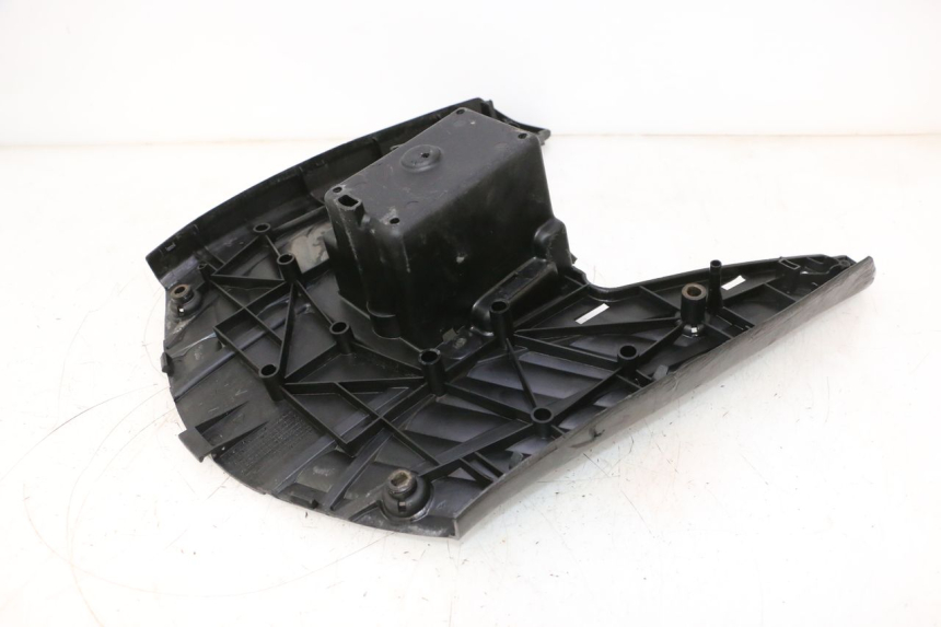 photo de TRITTBRETT VERKLEIDUNG MBK BOOSTER ROCKET 50 (1995 - 1998) - Zoom auf Komponenten