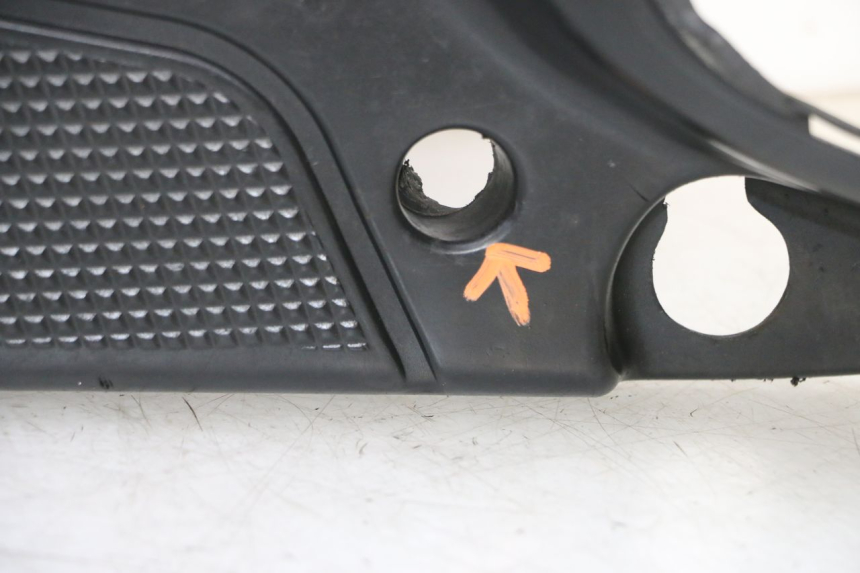 photo de TRITTBRETT VERKLEIDUNG MBK BOOSTER SPIRIT NAKED 50 (2004 - 2017) - Hauptansicht