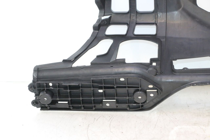 photo de TRITTBRETT VERKLEIDUNG SUZUKI BURGMAN EXECUTIVE ABS 650 (2006 - 2012) - Zoom auf Komponenten
