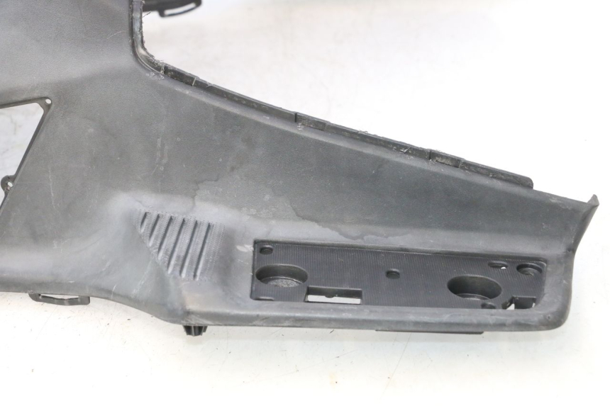photo de TRITTBRETT VERKLEIDUNG SUZUKI BURGMAN EXECUTIVE ABS 650 (2006 - 2012) - Oberflächenzustand und Material