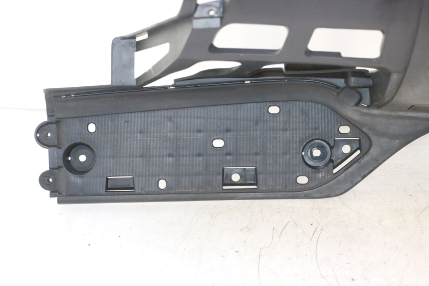 photo de TRITTBRETT VERKLEIDUNG SUZUKI BURGMAN EXECUTIVE ABS 650 (2006 - 2012) - Alternative Perspektive
