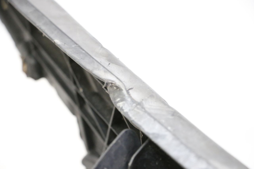 photo de TRITTBRETT VERKLEIDUNG YAMAHA BW'S 100 (1999 - 2002) - Detailansicht des Bauteils