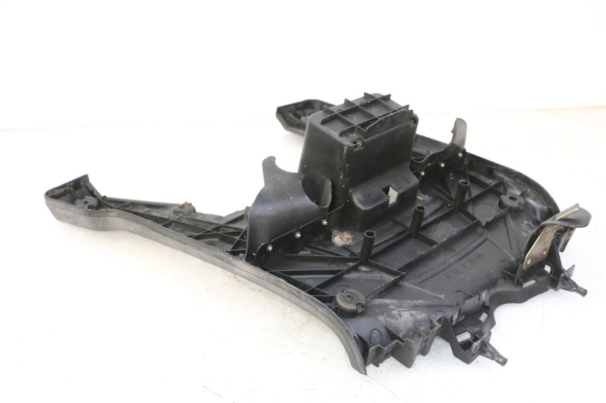 photo de TRITTBRETT VERKLEIDUNG YAMAHA BW'S 100 (1999 - 2002) - Oberflächenzustand und Material