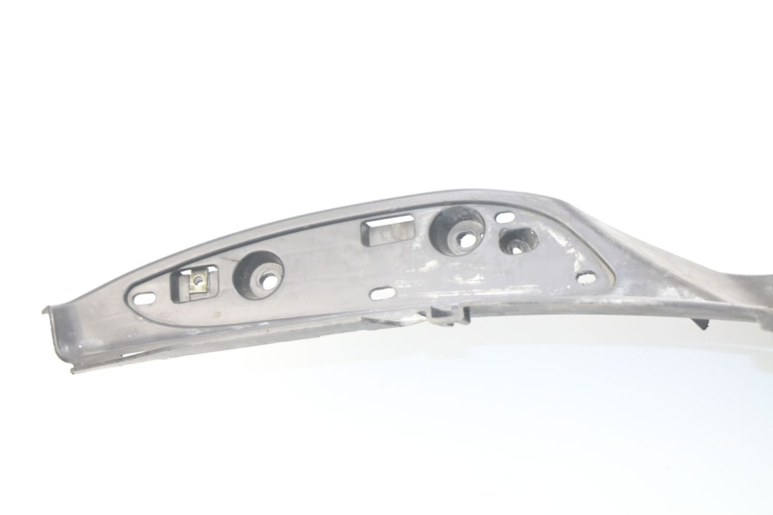 photo de TRITTBRETT VERKLEIDUNG ERIDER CARGO 1 (2009 - 2018) - Oberflächenzustand und Material