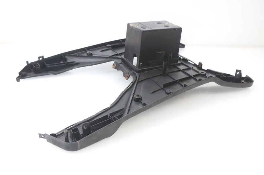 photo de TRITTBRETT VERKLEIDUNG REVATTO CITYONE 125 (2006 - 2007) - Detailansicht des Bauteils