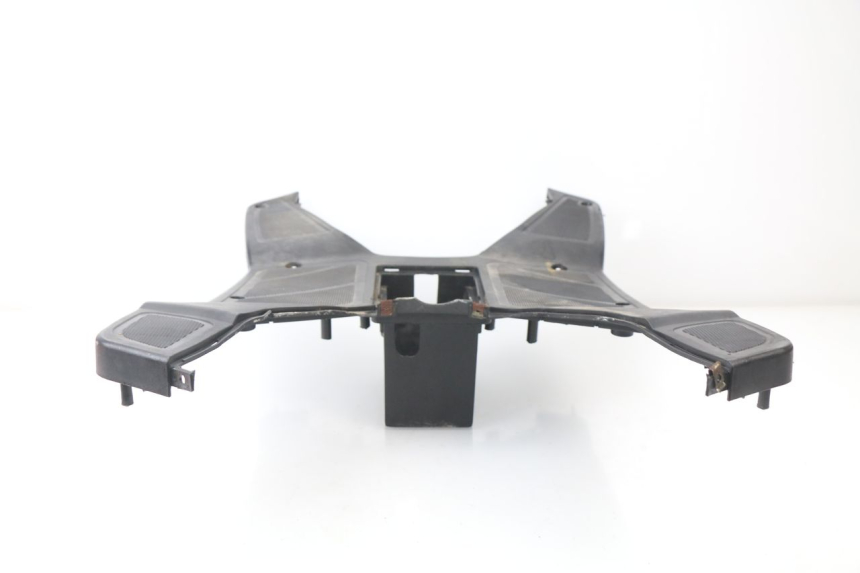 photo de TRITTBRETT VERKLEIDUNG REVATTO CITYONE 125 (2006 - 2007) - Details der Befestigungspunkte