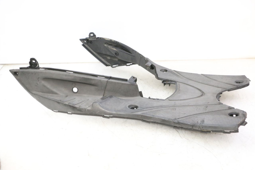 photo de FUßRASTE YAMAHA CYGNUS X INJECTION 125 (2007 - 2013) - Details der Befestigungspunkte