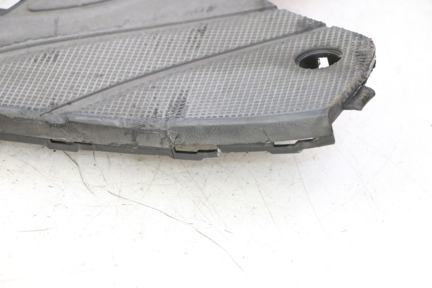 photo de FUßRASTE YAMAHA CYGNUS X INJECTION 125 (2007 - 2013) - Oberflächenzustand und Material