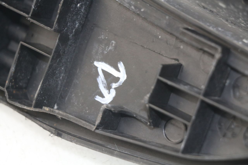 photo de RECHTER FUßRASTEN KYMCO DINK STREET 125 (2009 - 2014) - Technische Nahaufnahme