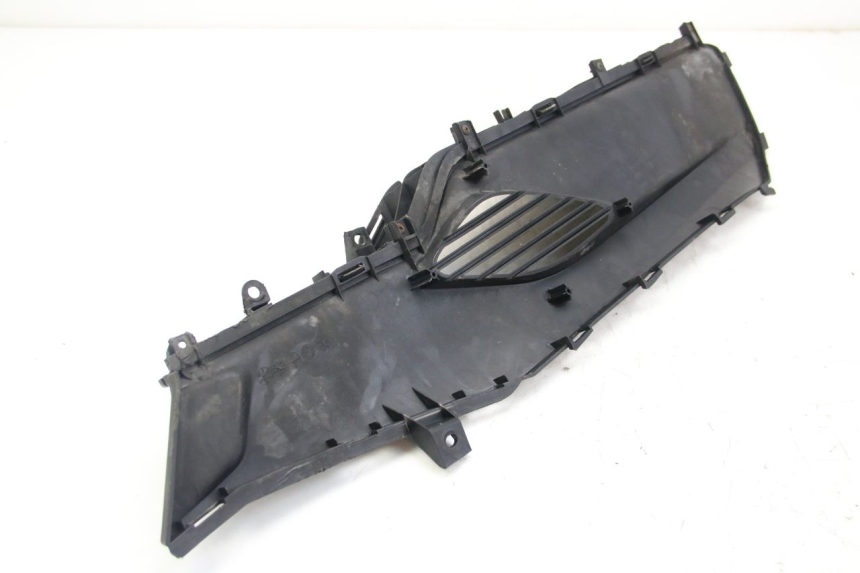 photo de RECHTER FUßRASTEN KYMCO DINK STREET 125 (2009 - 2014) - Oberflächenzustand und Material