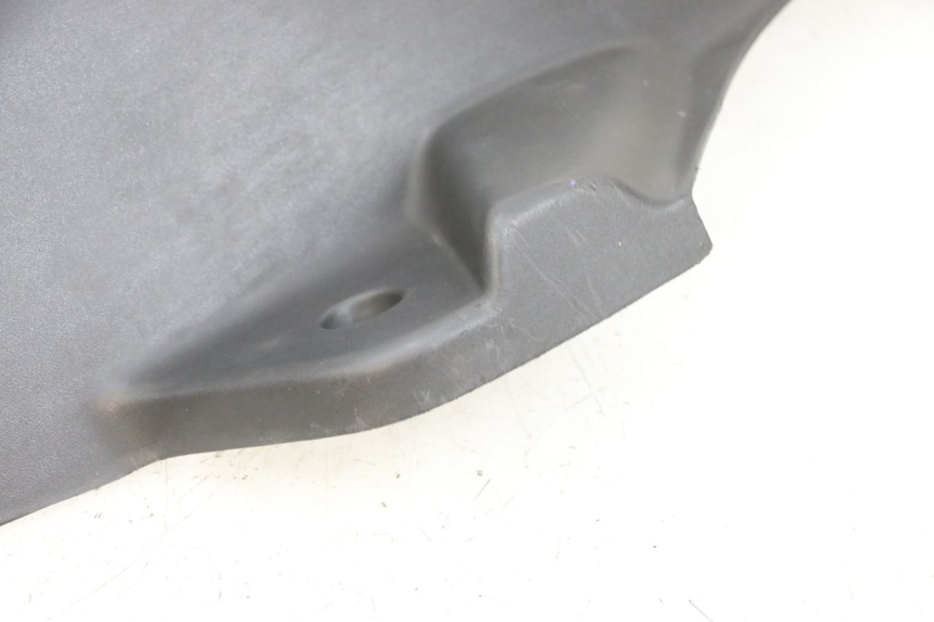 photo de TRITTBRETT VERKLEIDUNG RECHTS PEUGEOT ELYSEO 125 (1999 - 2004) - Kennzeichnungen und Originalreferenzen