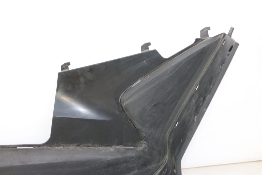 photo de TRITTBRETT VERKLEIDUNG RECHTS HONDA FORZA ABS 300 (2013 - 2017) - Zoom auf Komponenten