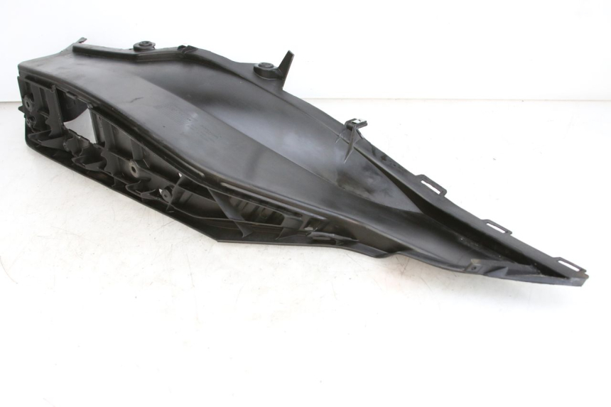 photo de TRITTBRETT VERKLEIDUNG RECHTS HONDA FORZA 125 (2015 - 2016) - Detailansicht des Bauteils