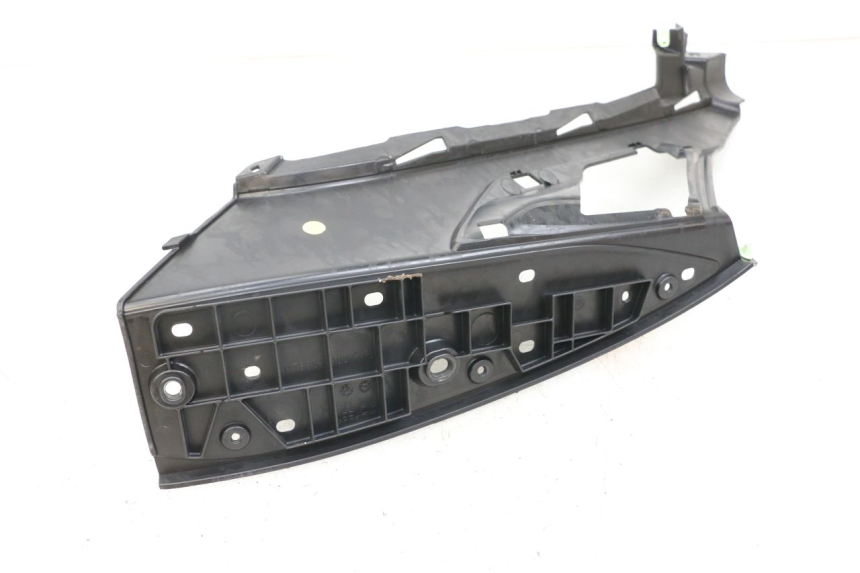 photo de TRITTBRETT VERKLEIDUNG RECHTS PEUGEOT GEOPOLIS RS 125 (2007 - 2009) - Zoom auf Gebrauchszustand