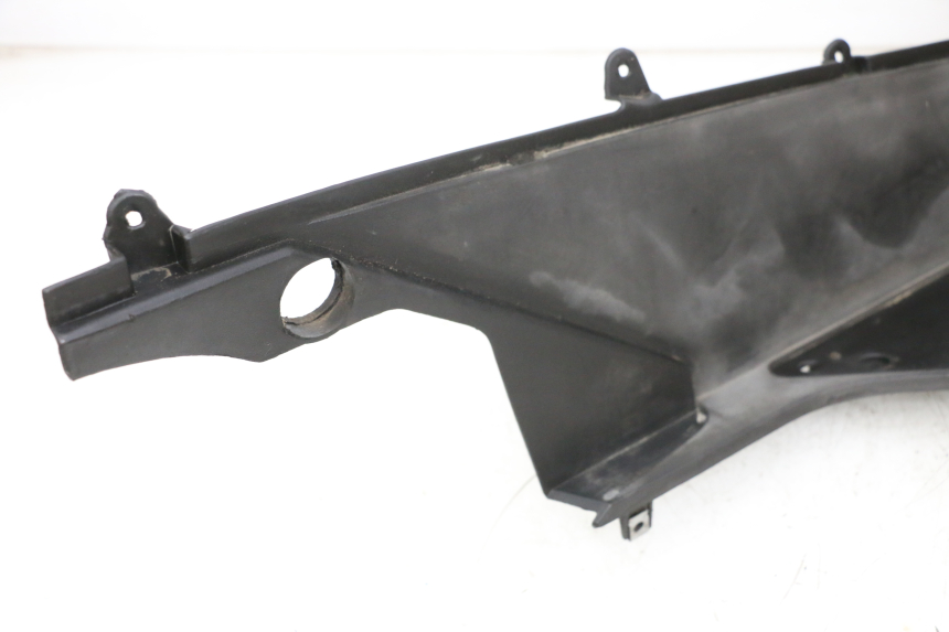 photo de TRITTBRETT VERKLEIDUNG RECHTS JM MOTORS GTS 125 (2015 - 2019) - Zoom auf Gebrauchszustand