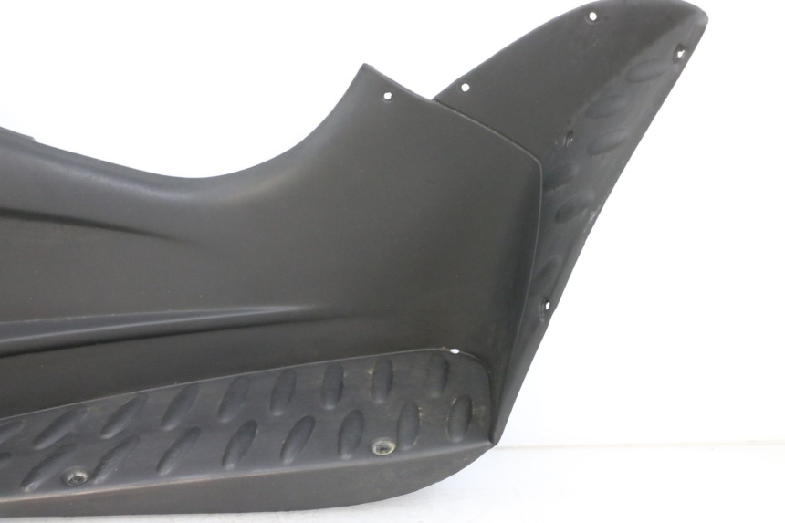 photo de TRITTBRETT VERKLEIDUNG RECHTS RENAULT KOURANOS 125 (2001 - 2004) - Details der Befestigungspunkte