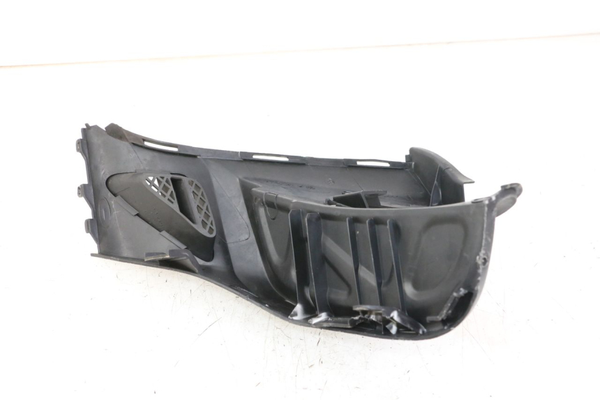 photo de TRITTBRETT VERKLEIDUNG RECHTS KYMCO GRAND DINK 125 (2008 - 2014) - Alternative Perspektive