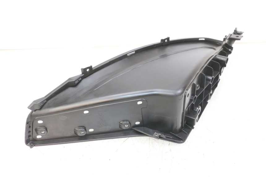 photo de RECHTER FUßRASTEN KYMCO X-TOWN XTOWN 125 (2016 - 2021) - Zoom auf Gebrauchszustand