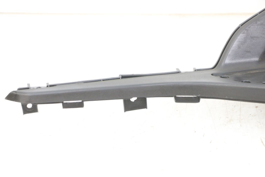 photo de RECHTER FUßRASTEN KYMCO X-TOWN XTOWN 125 (2016 - 2021) - Oberflächenzustand und Material