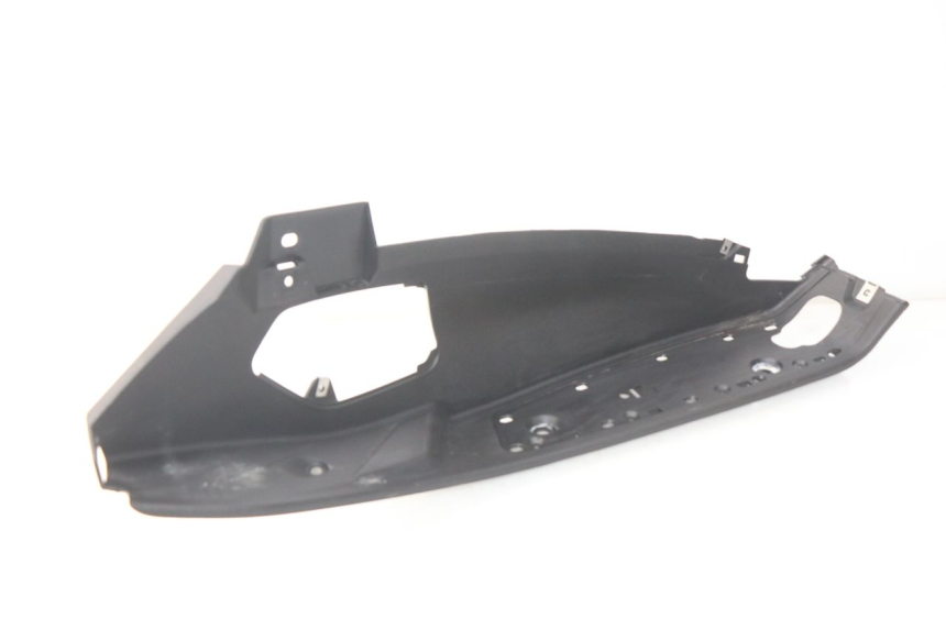 photo de TRITTBRETT VERKLEIDUNG RECHTS PIAGGIO MP3 HPE 500 (2019 - 2022) - Gesamtansicht des Produkts