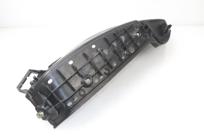 photo de RECHTER FUßRASTEN PIAGGIO MP3 LT 400 (2007 - 2012) - Detailansicht des Bauteils