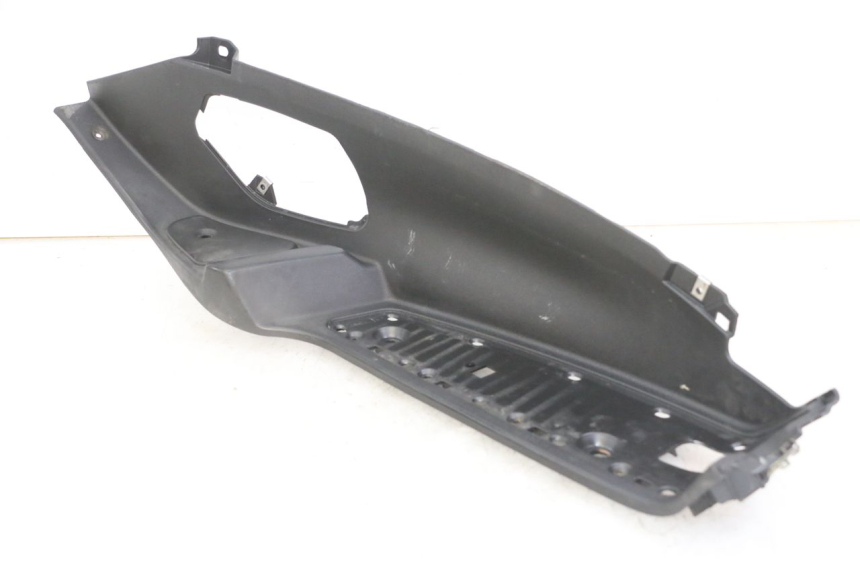 photo de TRITTBRETT VERKLEIDUNG RECHTS PIAGGIO MP3 LT 300 (2010 - 2016) - Hauptansicht