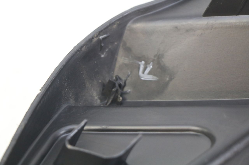 photo de RECHTER FUßRASTEN PIAGGIO MP3 125 (2006 - 2014) - Detailansicht des Bauteils