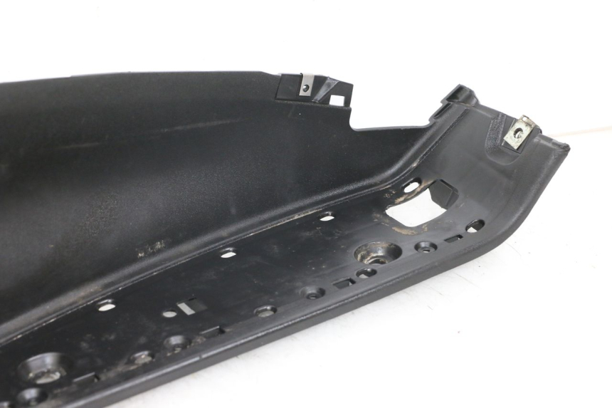 photo de TRITTBRETT VERKLEIDUNG RECHTS PIAGGIO MP3 500 (2011 - 2015) - Gesamtansicht des Produkts