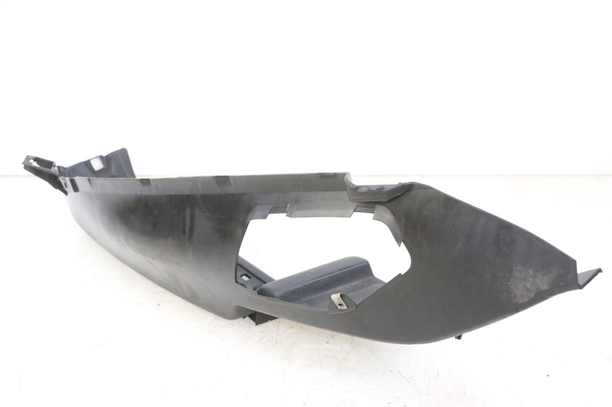 photo de RECHTER FUßRASTEN PIAGGIO MP3 125 (2006 - 2014) - Technische Nahaufnahme