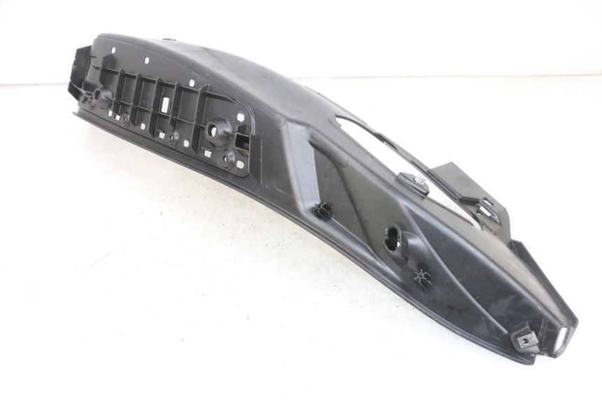 photo de TRITTBRETT VERKLEIDUNG RECHTS PIAGGIO MP3 500 (2016 - 2018) - Alternative Perspektive