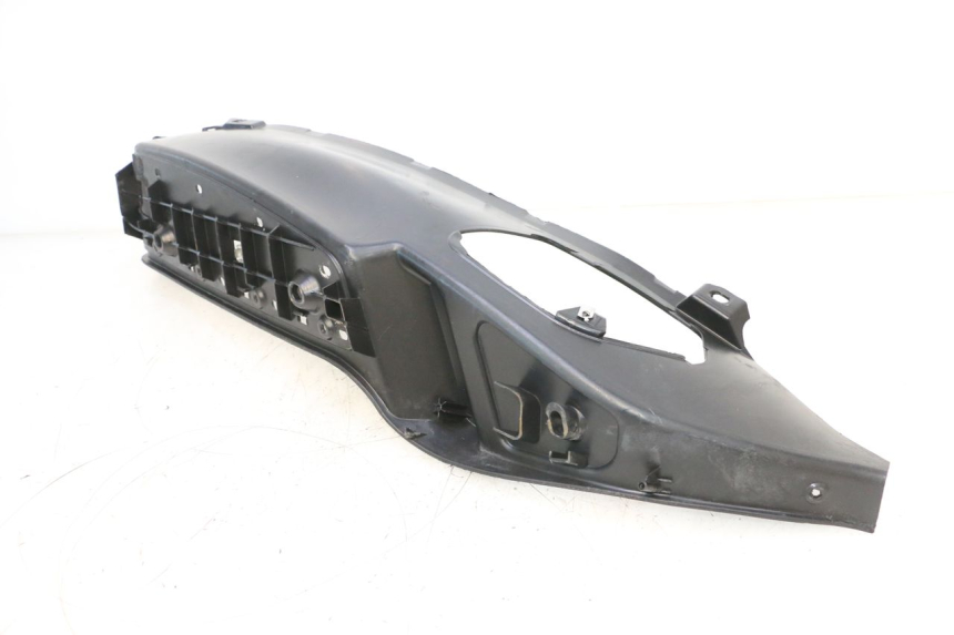 photo de RECHTER FUßRASTEN PIAGGIO MP3 RL 250 (2006 - 2010) - Technische Nahaufnahme