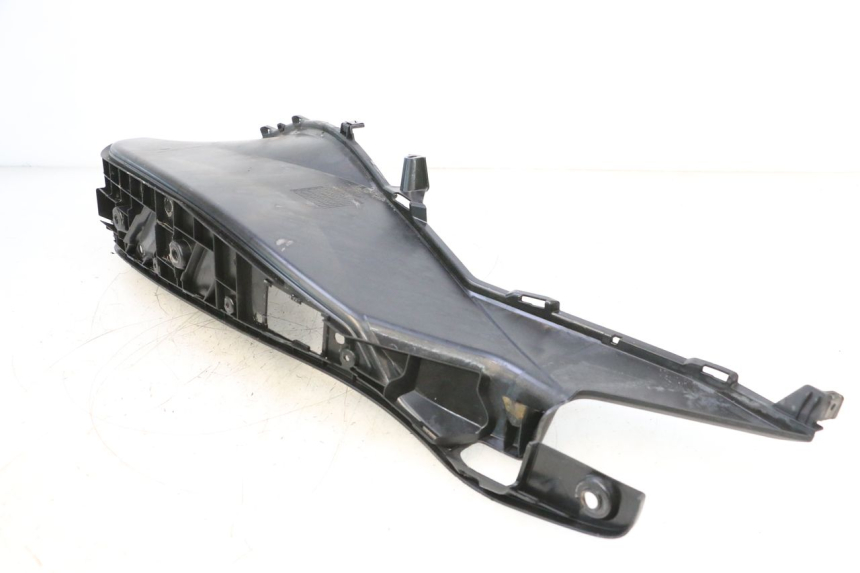 photo de TRITTBRETT VERKLEIDUNG RECHTS HONDA PCX (JF57/JF64) 125 (2014 - 2018) - Alternative Perspektive