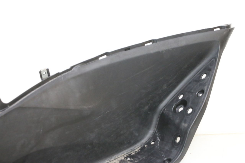 photo de TRITTBRETT VERKLEIDUNG RECHTS HONDA PCX (JF57/JF64) 125 (2014 - 2018) - Oberflächenzustand und Material