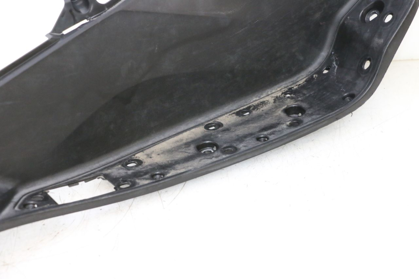 photo de TRITTBRETT VERKLEIDUNG RECHTS HONDA PCX (JF57/JF64) 125 (2014 - 2018) - Geprüftes Gebrauchtteil