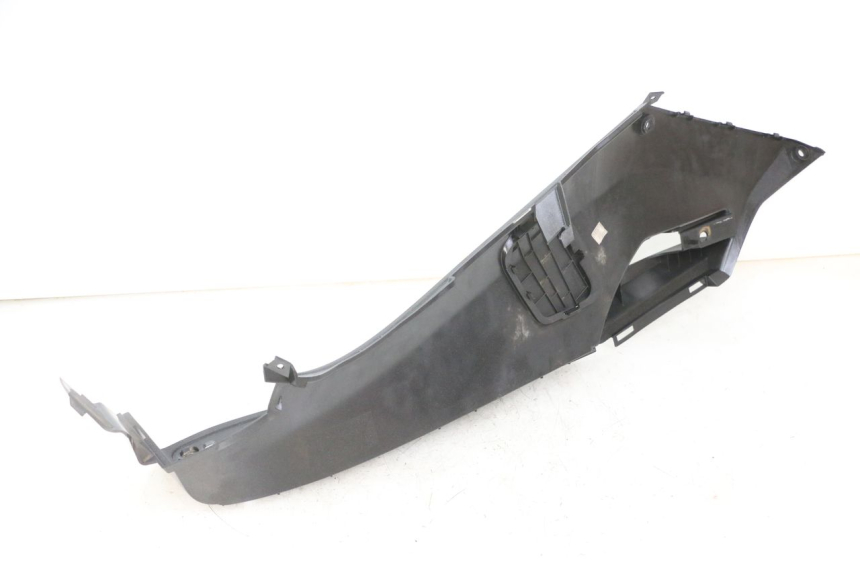 photo de TRITTBRETT VERKLEIDUNG RECHTS PEUGEOT SATELIS 125 (2013 - 2018) - Technische Nahaufnahme